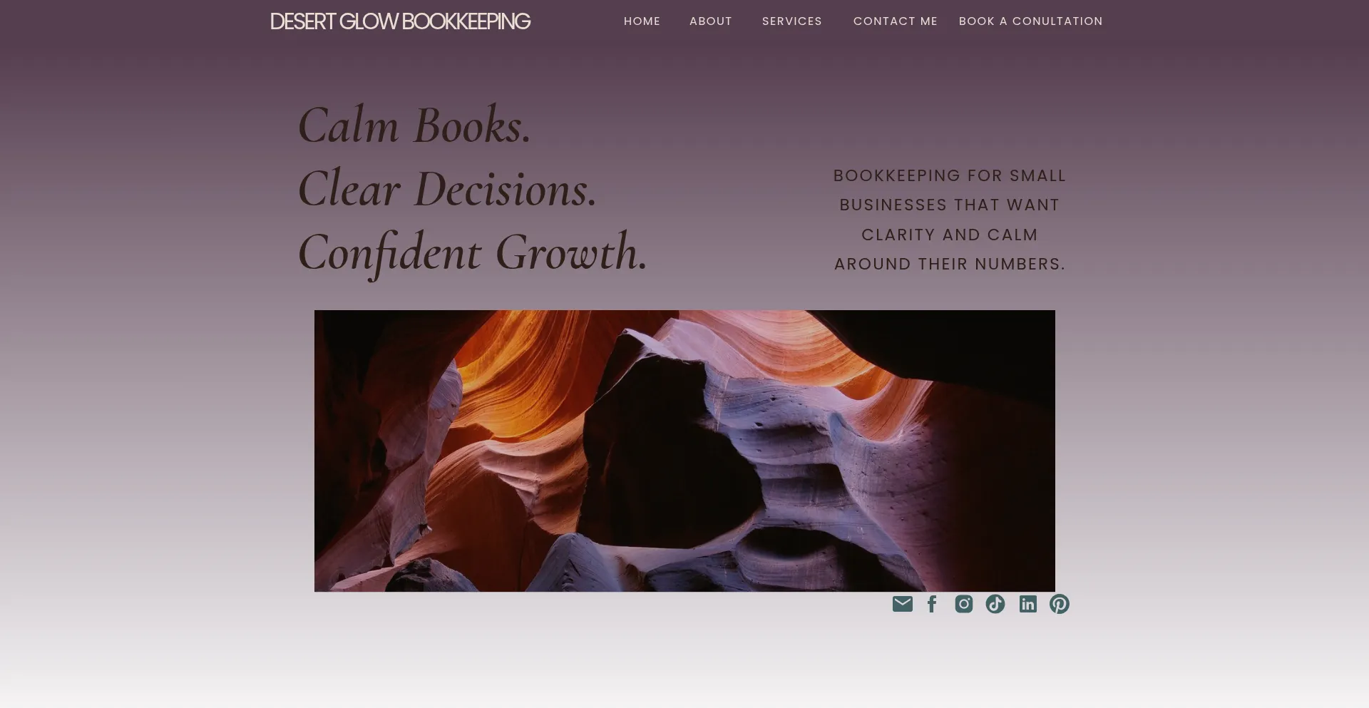 Desertglowbookkeeping.com