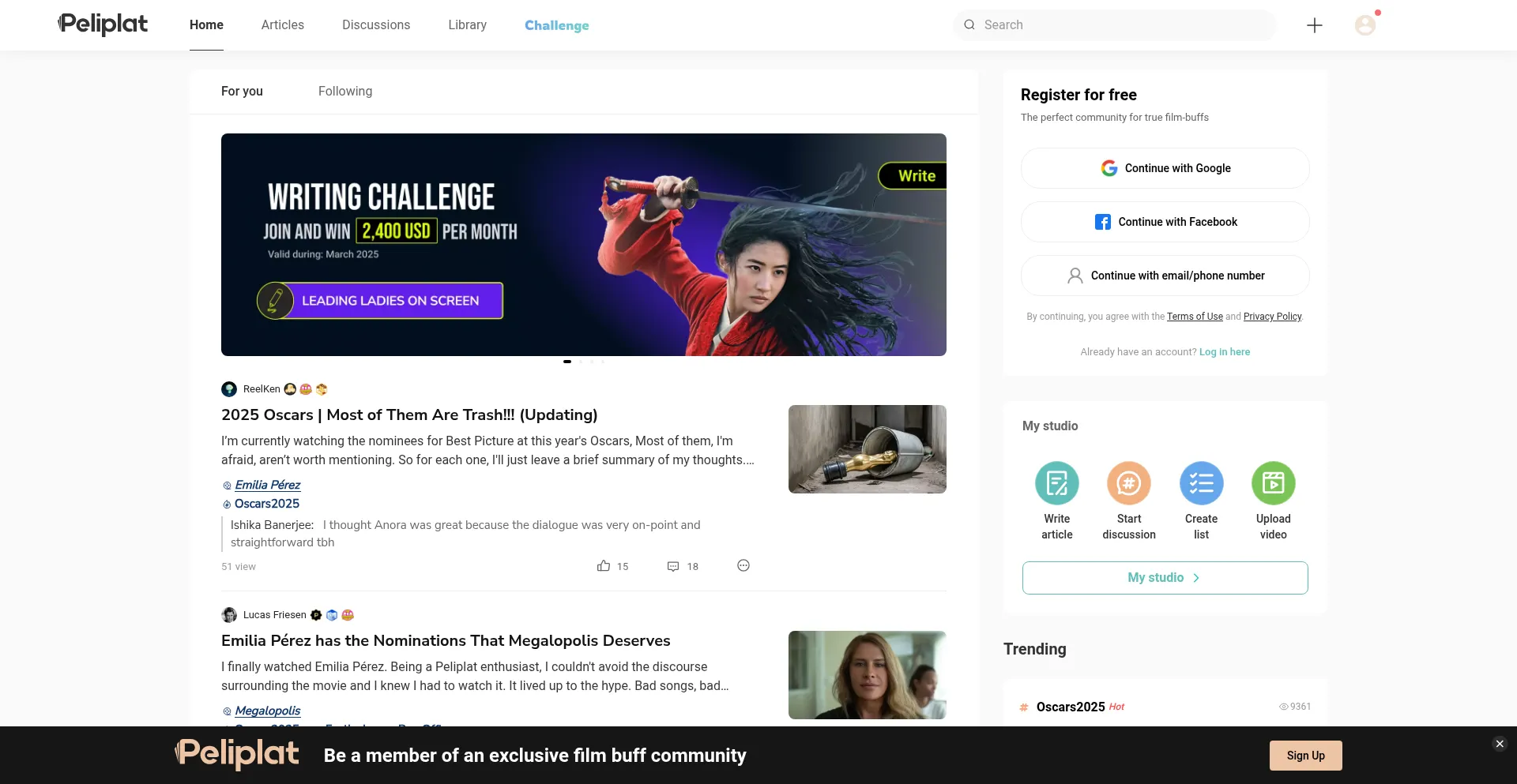 Website screenshot of Peliplat.com