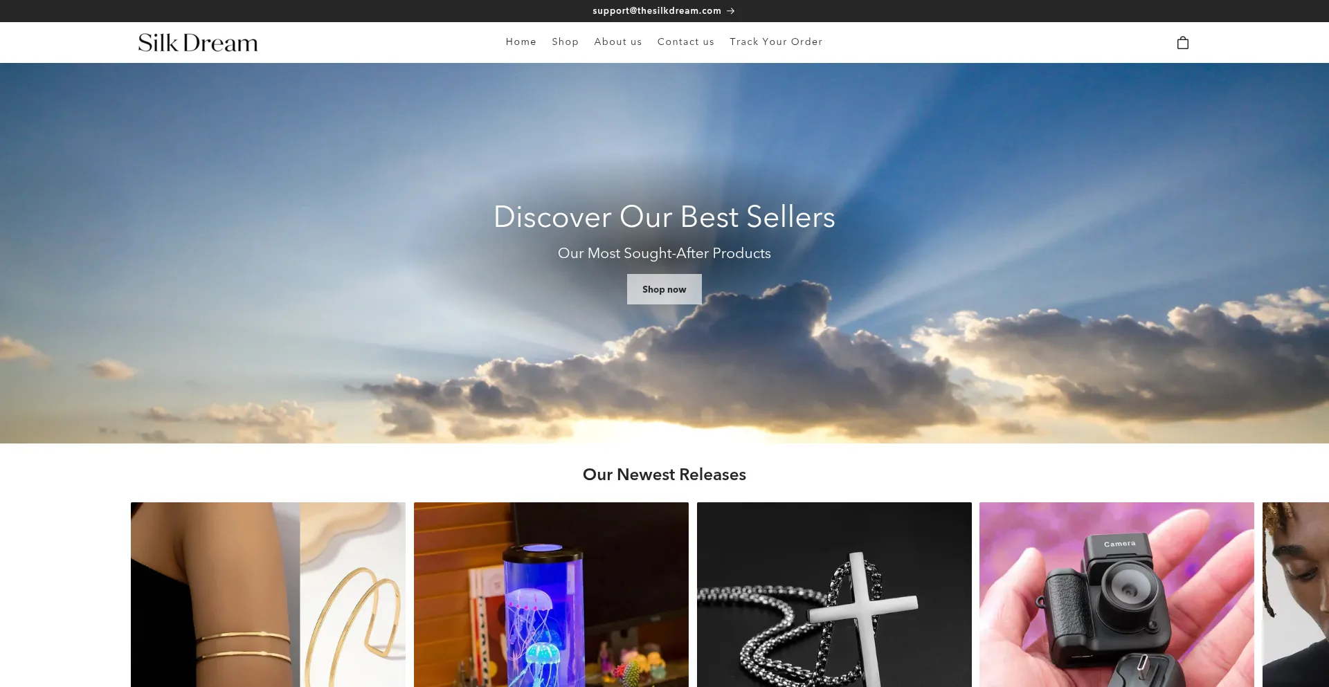 Website screenshot of Thesilkdream.com